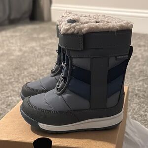 Merrell Alpine Puff Gray and Blue Rain & Snow Boots with Insulation